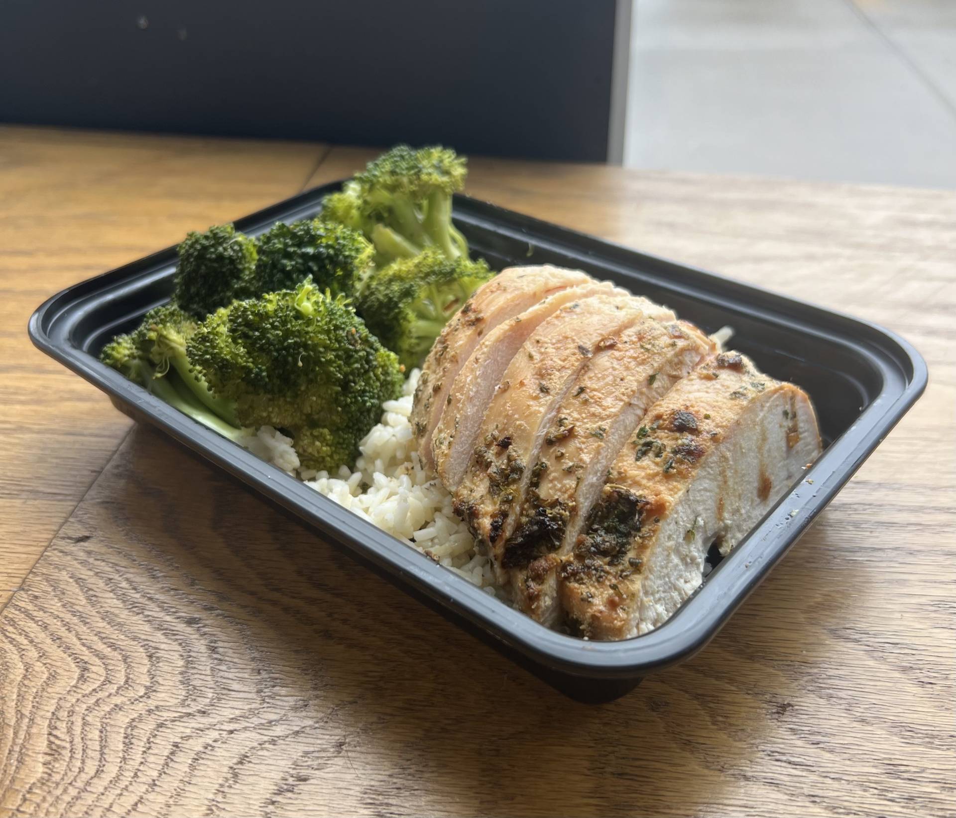 Italian Chicken with Broccoli & Brown Rice